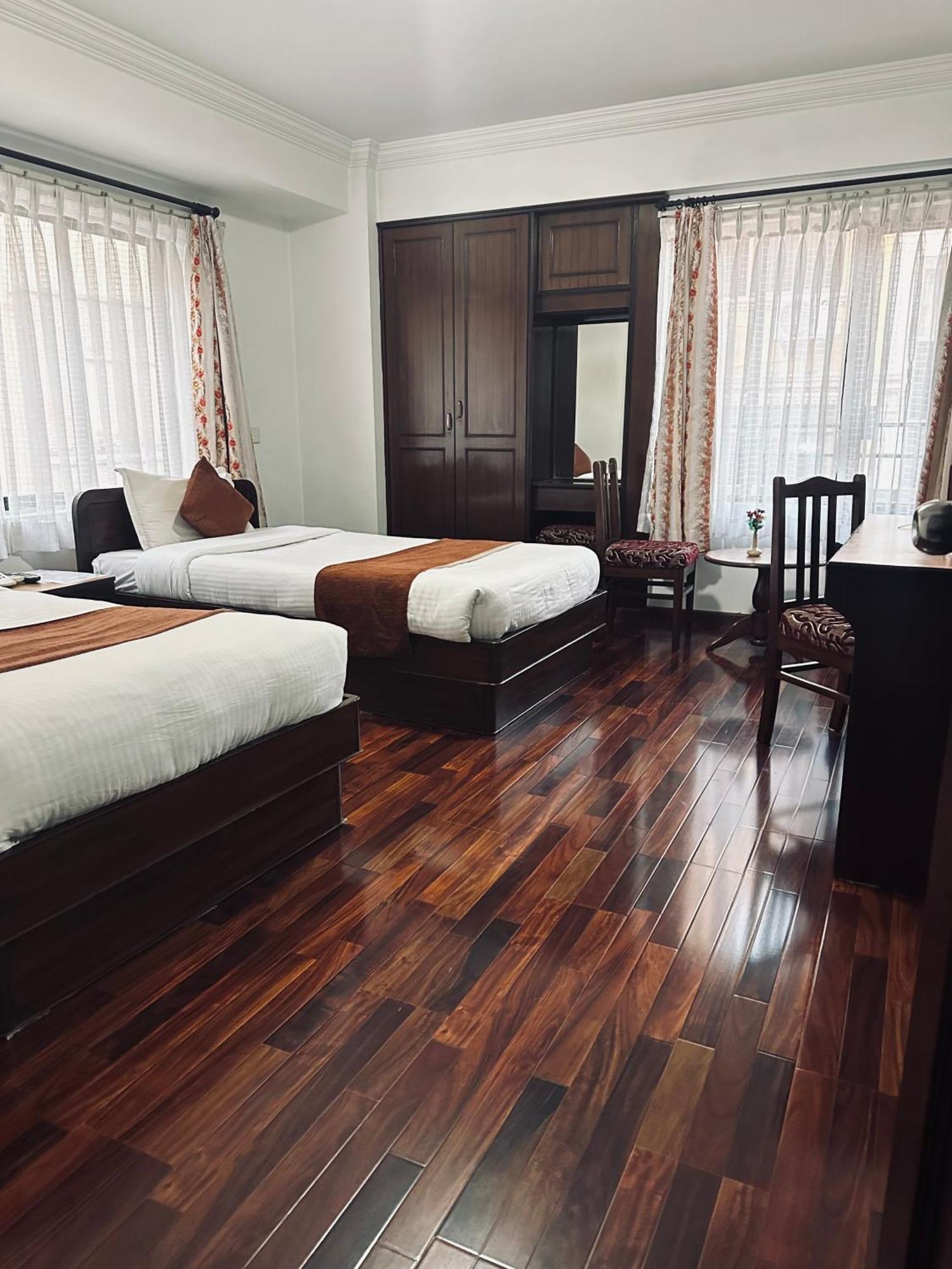 Fuji Hotel Kathmandu Exterior foto